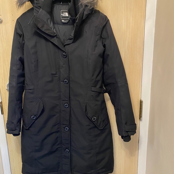 North Face Parka/Color black with grey faux fur on hood - Picture 1 of 4